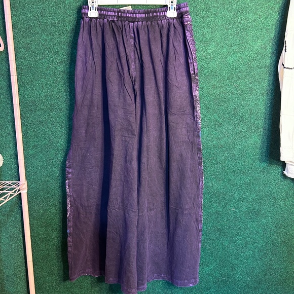 174 NWT Purple Hippie Handmade Floral Embroidered W/Leg Boho Trouser Crop Pant - Picture 10 of 15